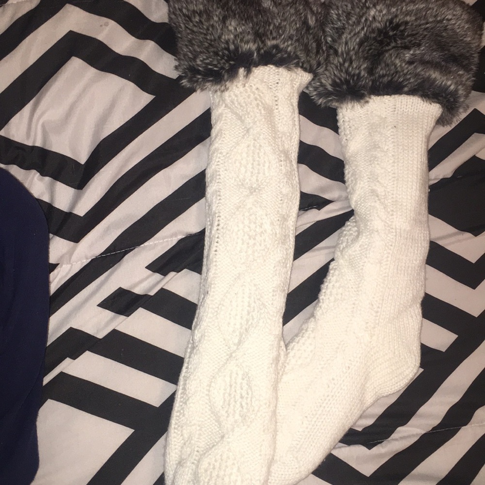 Reading socks